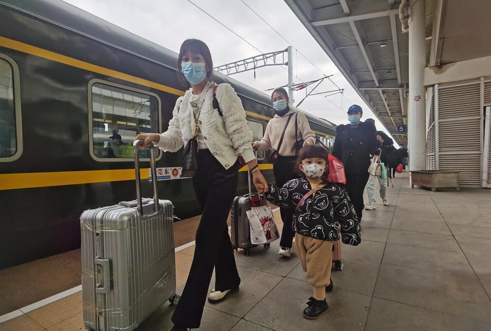 皇岗口岸深圳北包车接送
